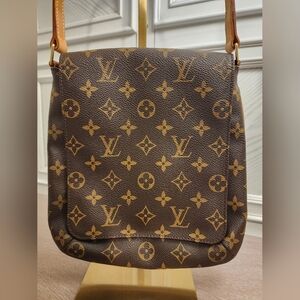 ⚡️⚡️Authentic Louis vuitton Salsa bag⚡️⚡️